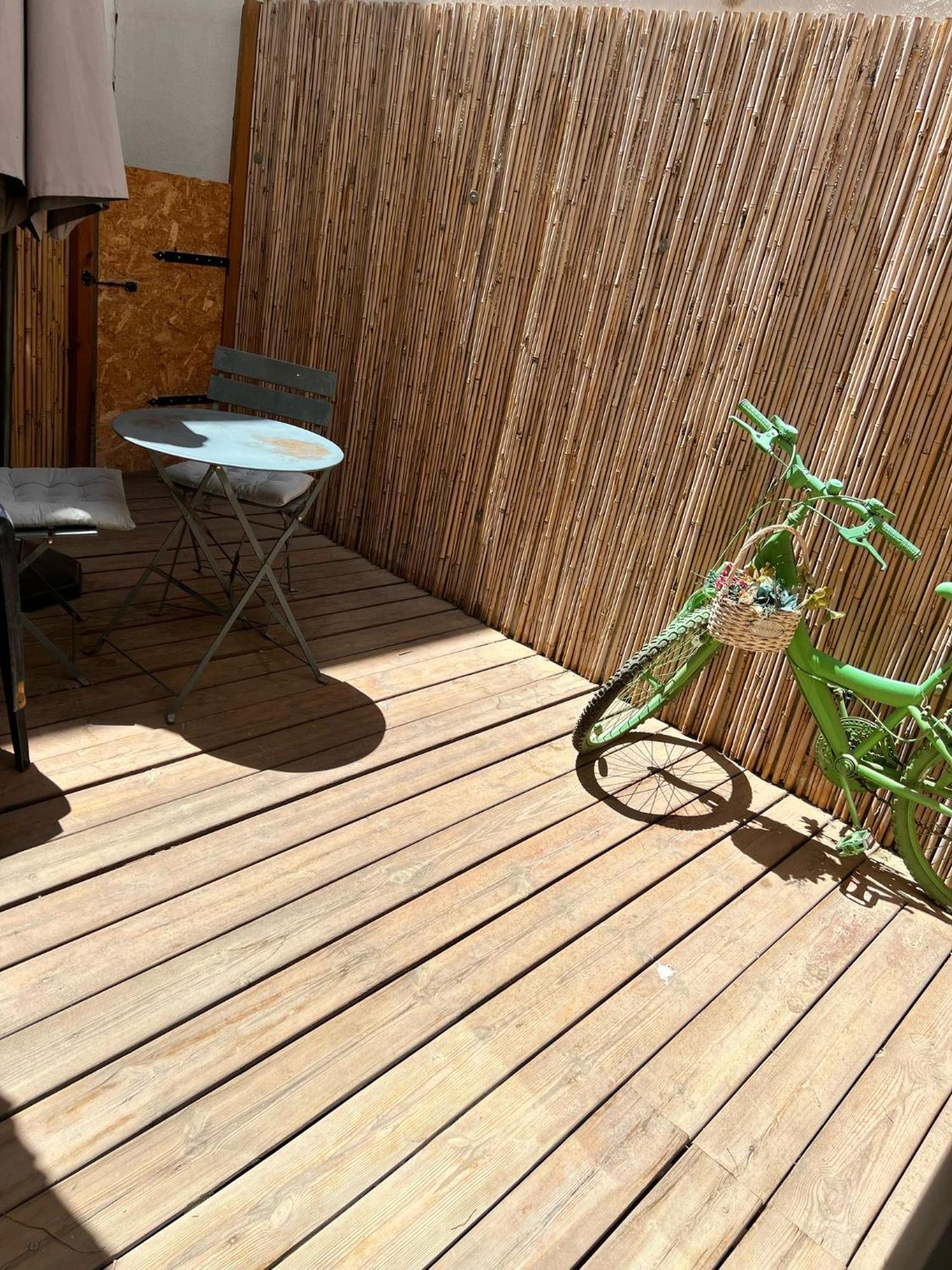 Stylish Apartment With A Patio Close To The Beach Eilat Kültér fotó