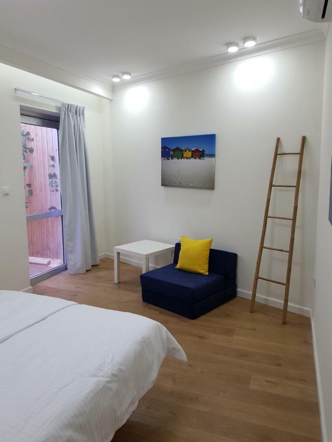 Stylish Apartment With A Patio Close To The Beach Eilat Kültér fotó